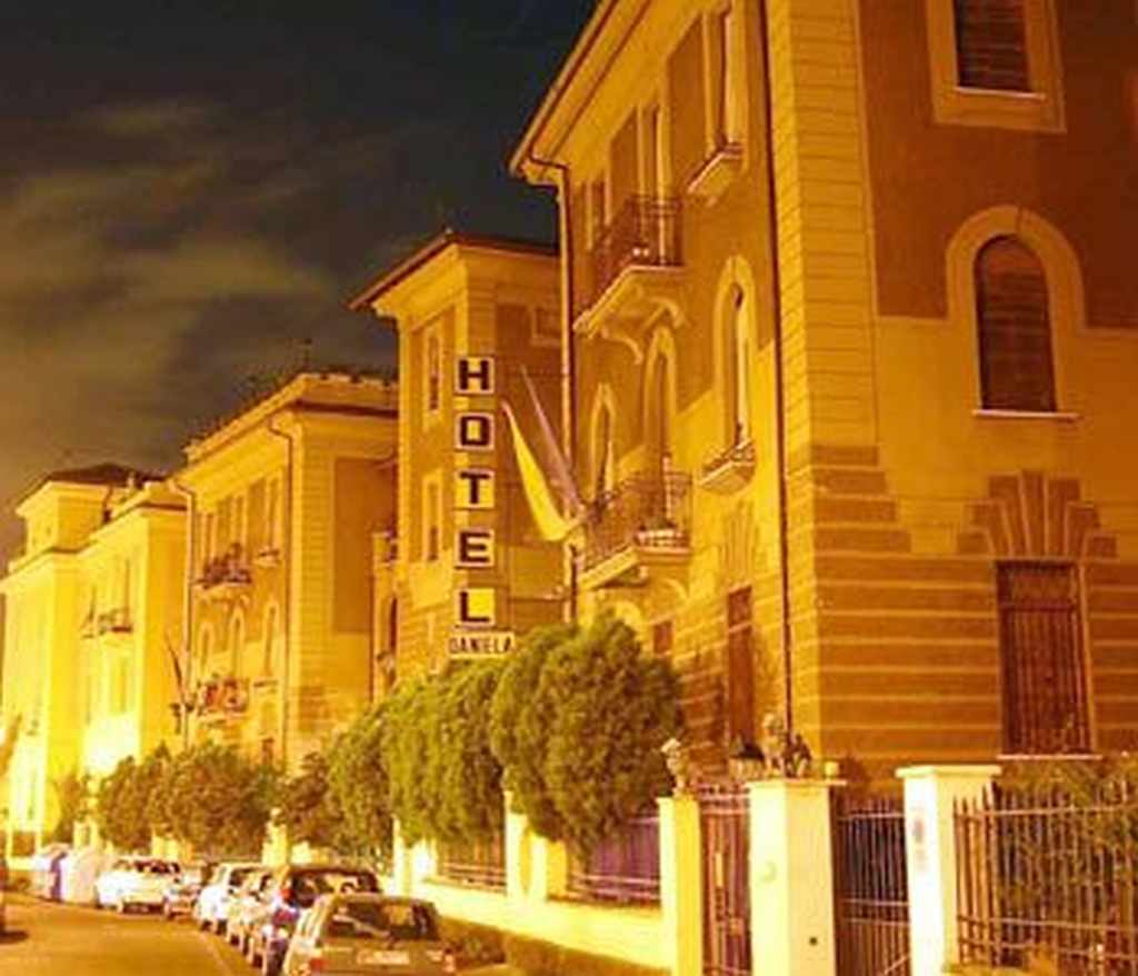 Daniela Hotel