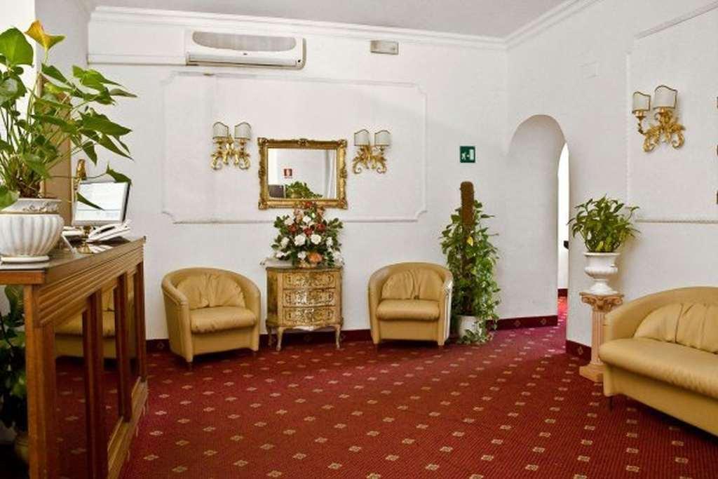 Daniela Hotel