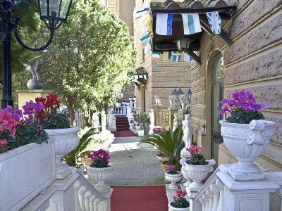 Hotel Daniela 3*